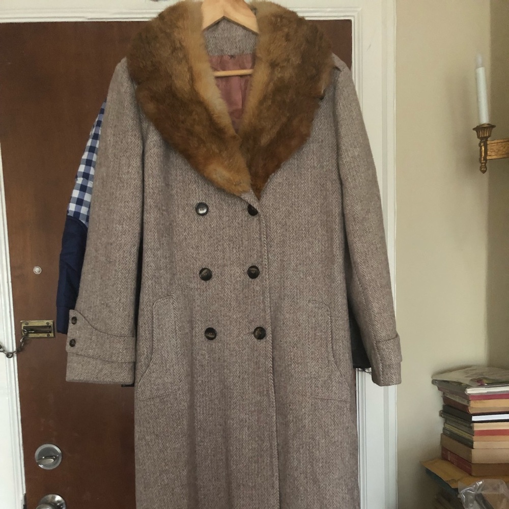 vintage herringbone pattern wool coat with rabbit or fox fur collar